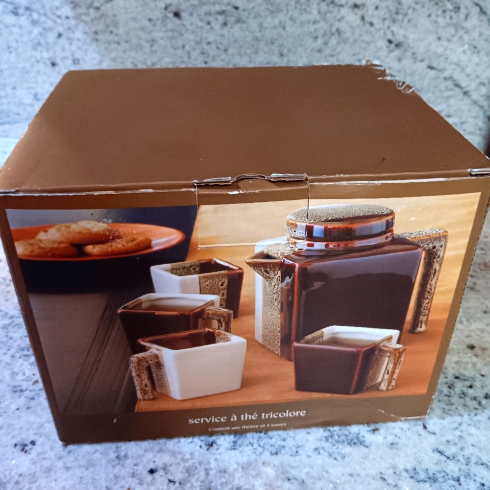 Pier1 Imports TRI COLOR Square Tea Set  Stoneware Coffee Pot 4 Cups Mugs New